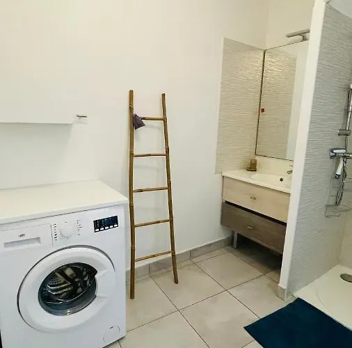 Appartement Avec Garage A Mèze
