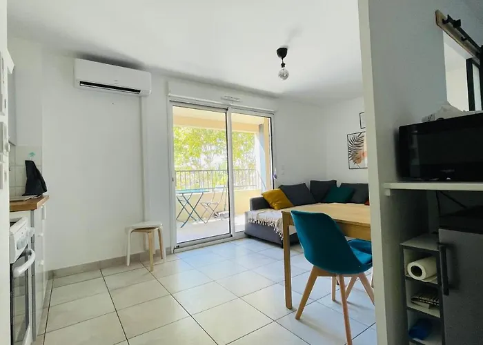 Appartement Avec Garage A *